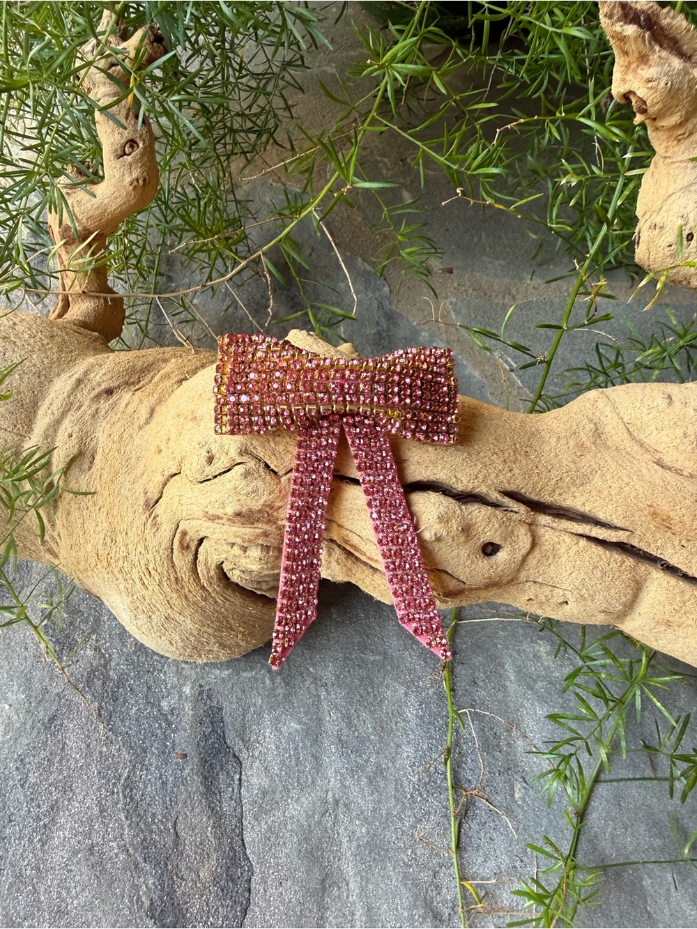 New🌟Free People-Sparkling Pink Crystal Bow